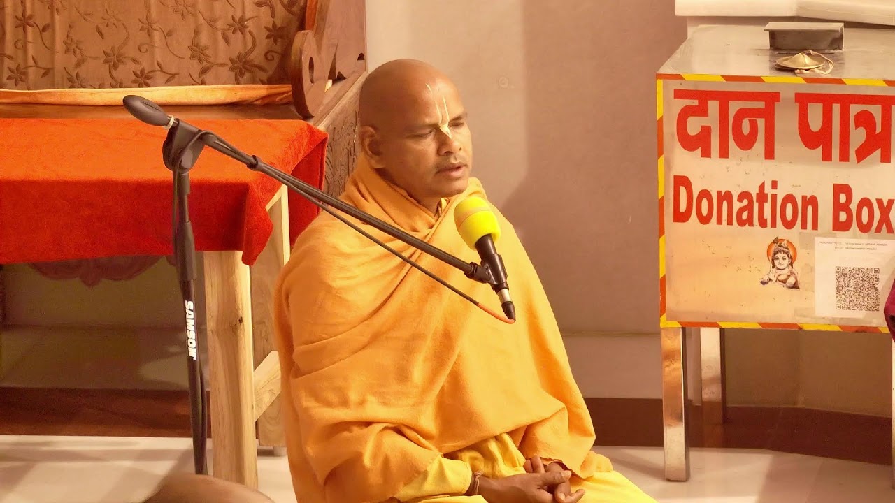 LIVE ISKCON Govardhan || Maṅgala Ārati