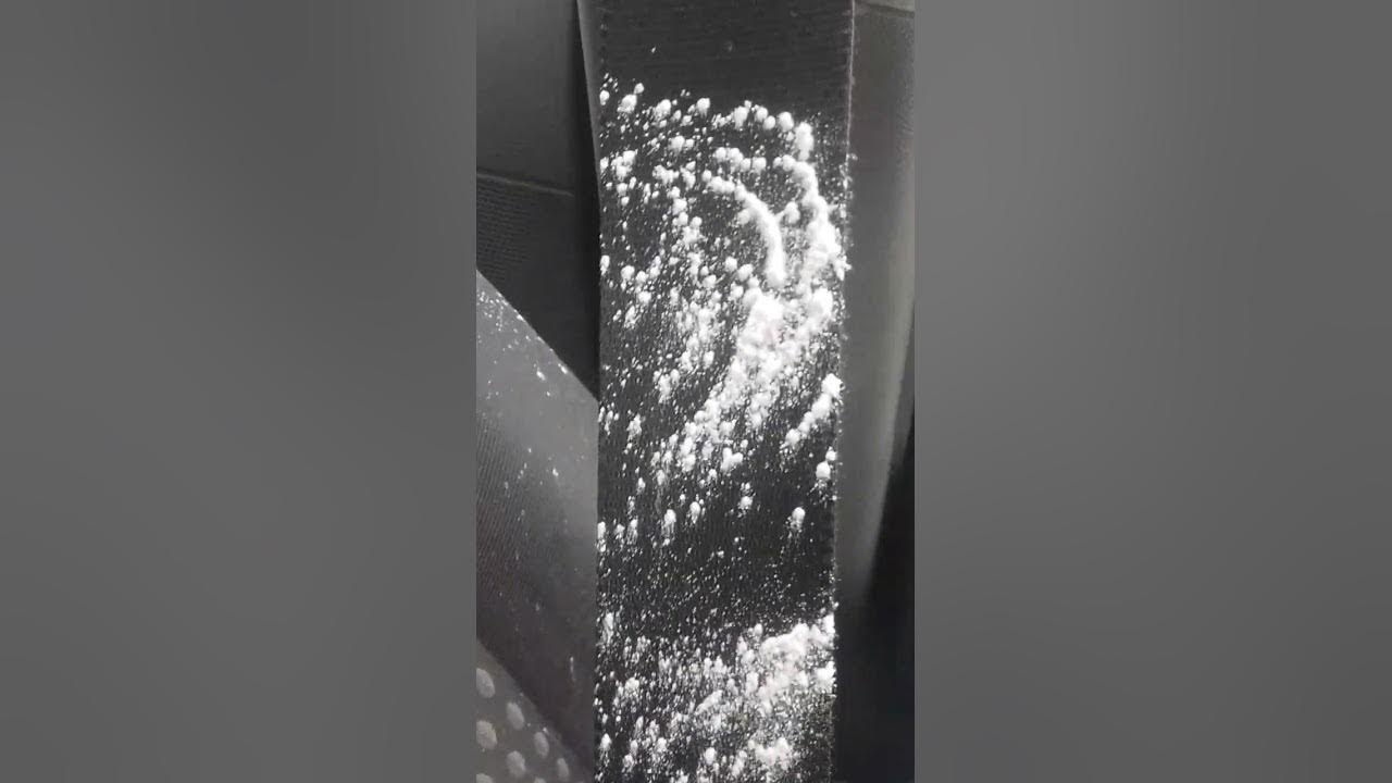 Vidéo comment débloquer une ceinture de sécurité qui ne remonte pas toute seule ? YouTube