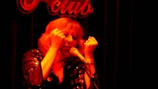 Martha Wainwright - L'Accordioniste