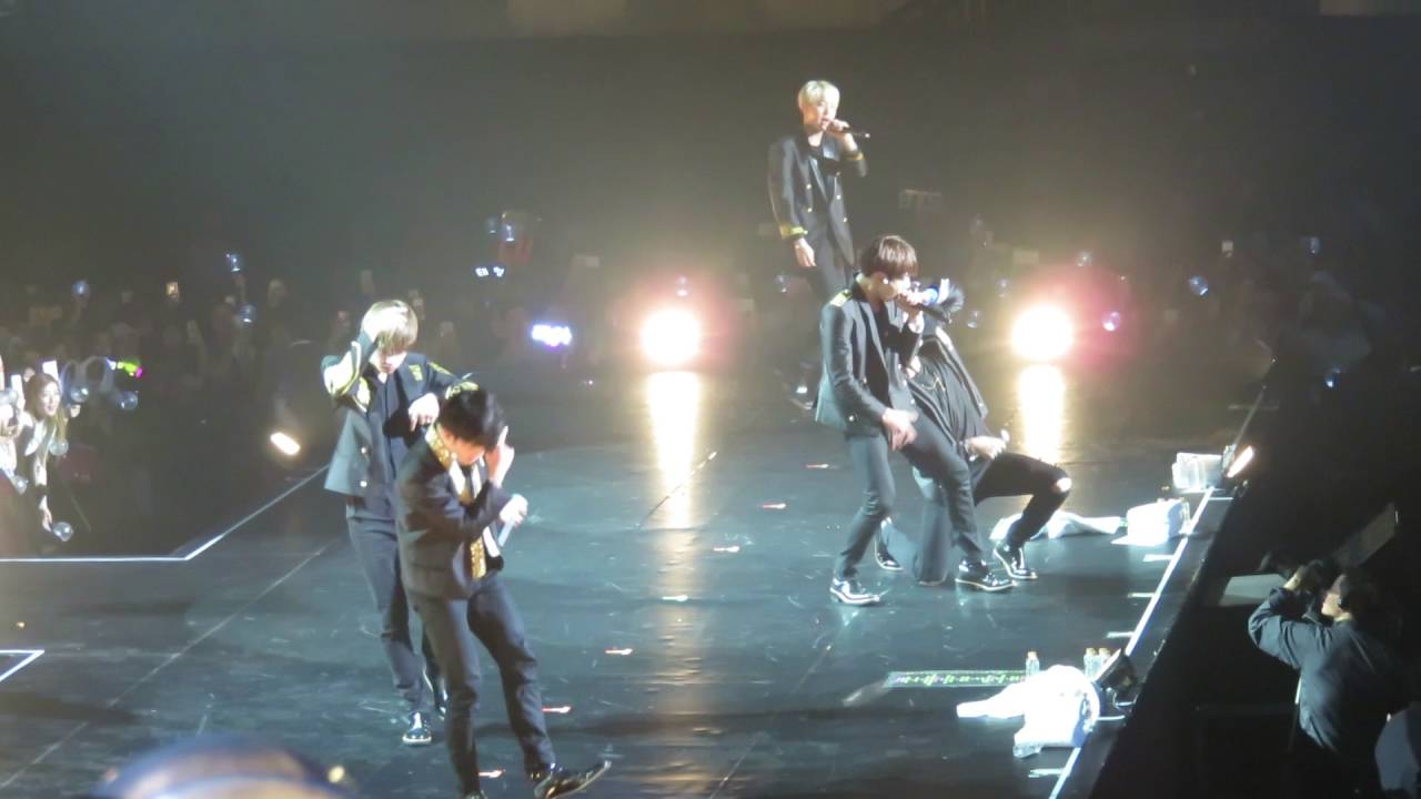 160618 BTS HYYH On Stage Epilogue In Macau - Attack on BTS 진격의 방탄