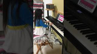 simplypianoというアプリを購入してみて、キーボード遊び、ピアノ練習を...
