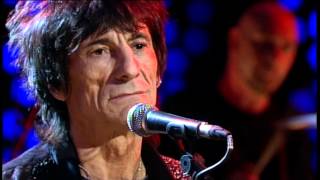 Ronnie Wood with Bernard Fowler,Wayne Sheehy and House band live late late chords