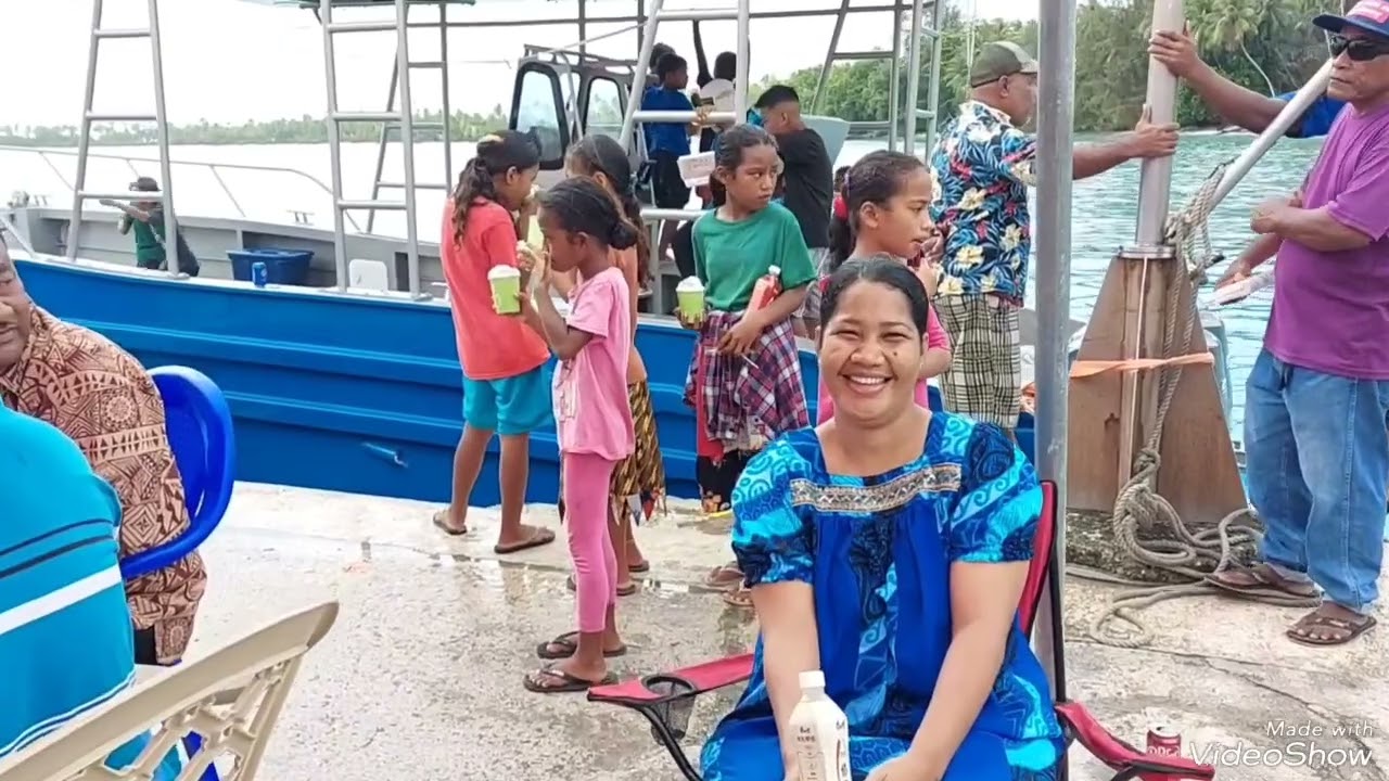 Gloglo's first trip to Ine, Arno Atoll