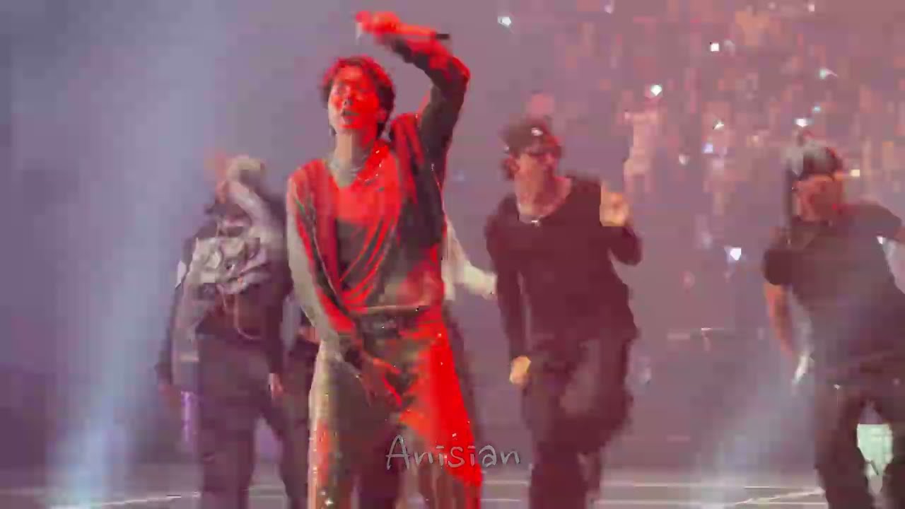 Mic Drop + Baepsae [뱁새] + Dis-ease [병] j-hope [제이홉] Fancam in New York HOPE ON THE STAGE [250313]