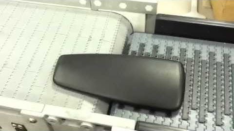 Transfer Parts Using A DynaCon Belt Conveyor