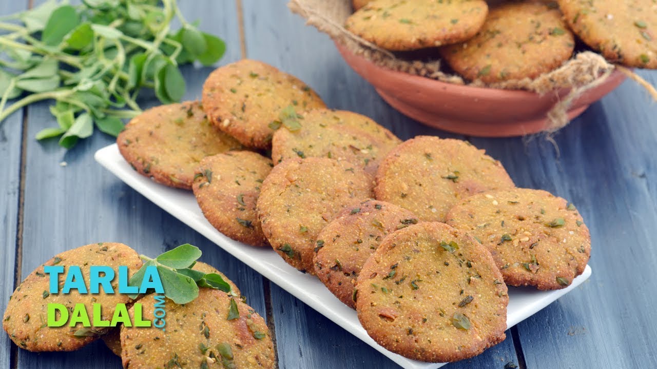 Tarla Dalal Favourite Recipe - Methi Makai Dhebra, Tea Time Snack by Tarla Dalal