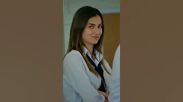 اجمل نظرات بنت يتمناه اي شاب 