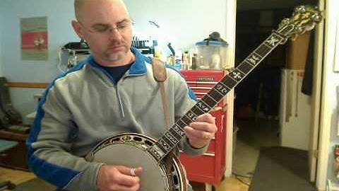 LOTW - Banjo lessons: Scruggs style up-the-neck single-string licks