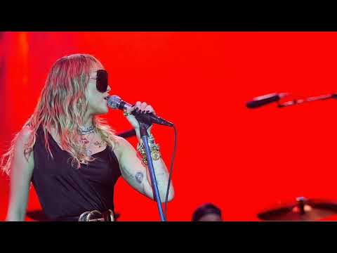 Miley Cyrus – Mother's Daughter (New FULL Song) [LIVE]