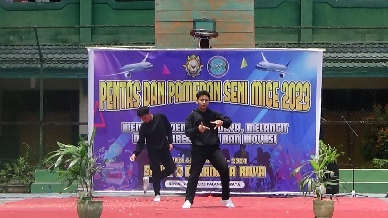 Dance Cover Indonesia - iKON Love Scenario - SMK 3 PALANGKA RAYA - ft. @nyamuxcraft @randorms