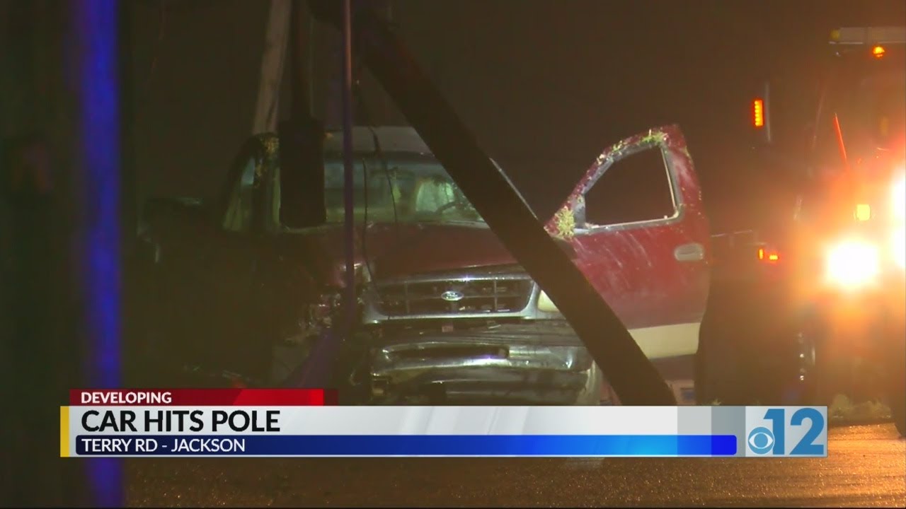 Car hits power pole in Jackson - YouTube