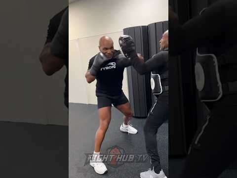 Mike Tyson SCARY pad work for Jake Paul in day 2 of training