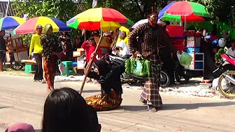 RAS TERKUAT - ISTRI TUA SLEDING ISTRI MUDA - KAKEK BERISTRI 2 KARNAVAL 17 AGUSTUSAN