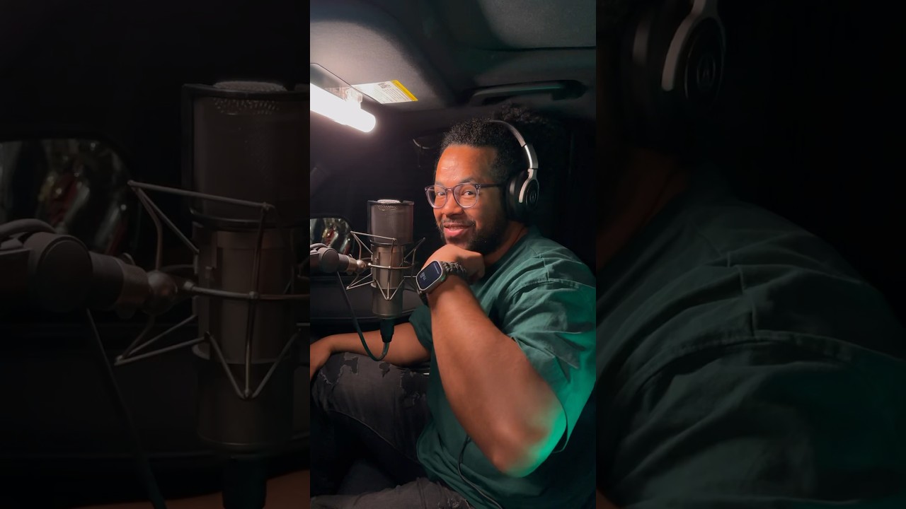 This car has a recording studio inside! 😳