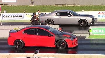 Dodge Neon SRT4 vs Scat Pack Challenger Drag Race