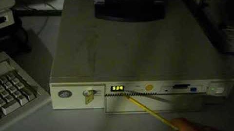 IBM PowerServer 230 - Power On - Video 2