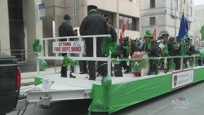 Thousands pack St. Charles for first St. Patrick's Day parade