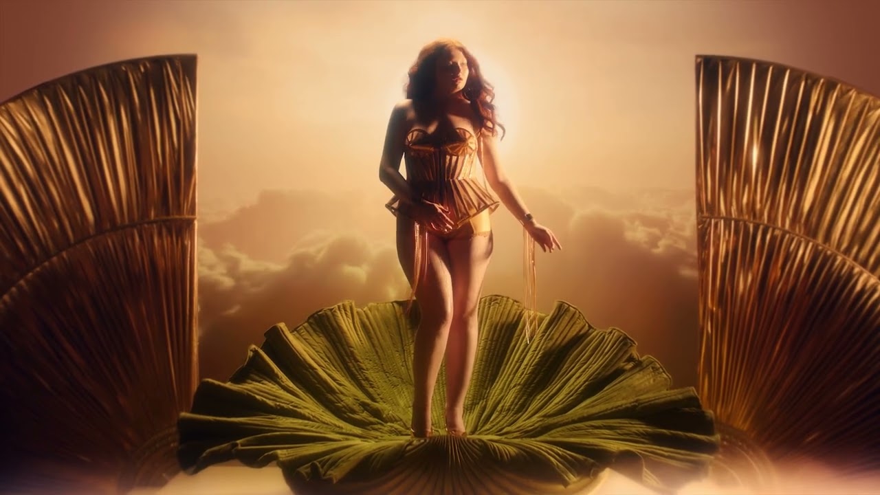 video Gaultier Divine de Jean Paul Gaultier Eau de Parfum