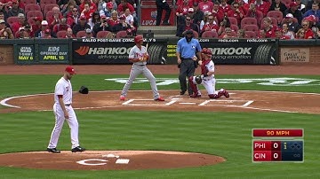 PHI@CIN: Feldman delivers the first pitch for Reds