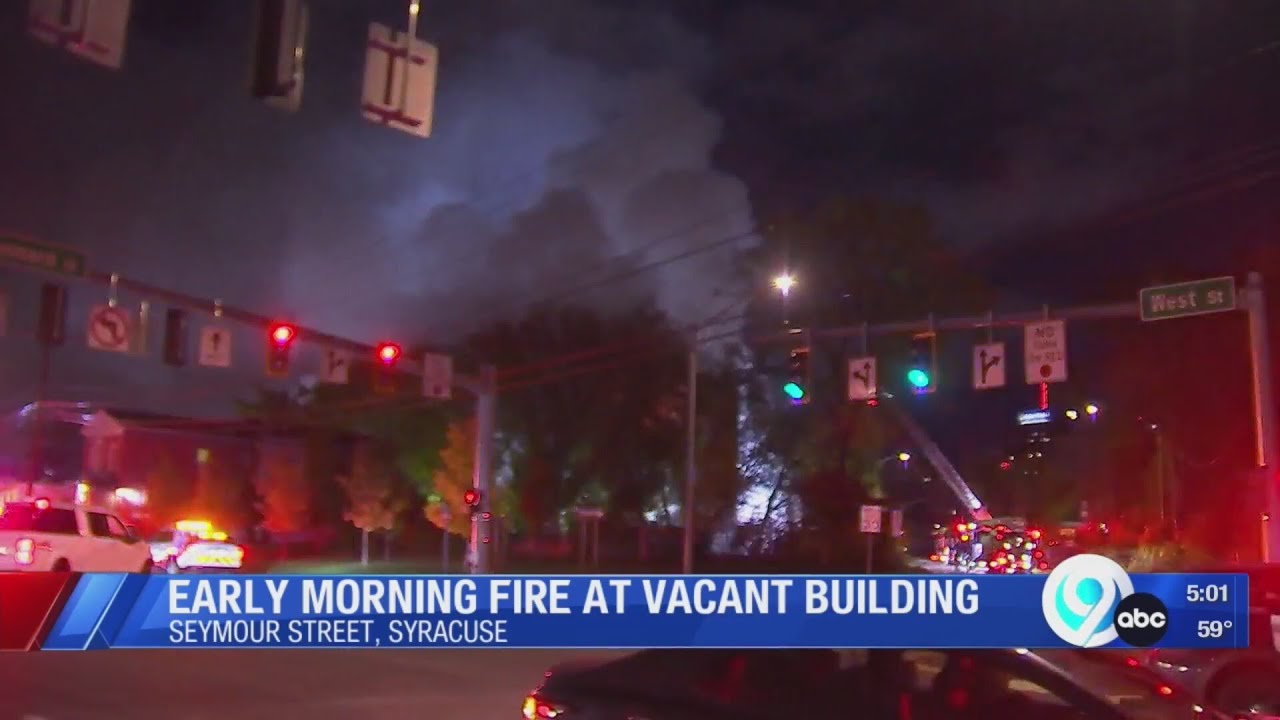 Early morning fire at vacant building - YouTube