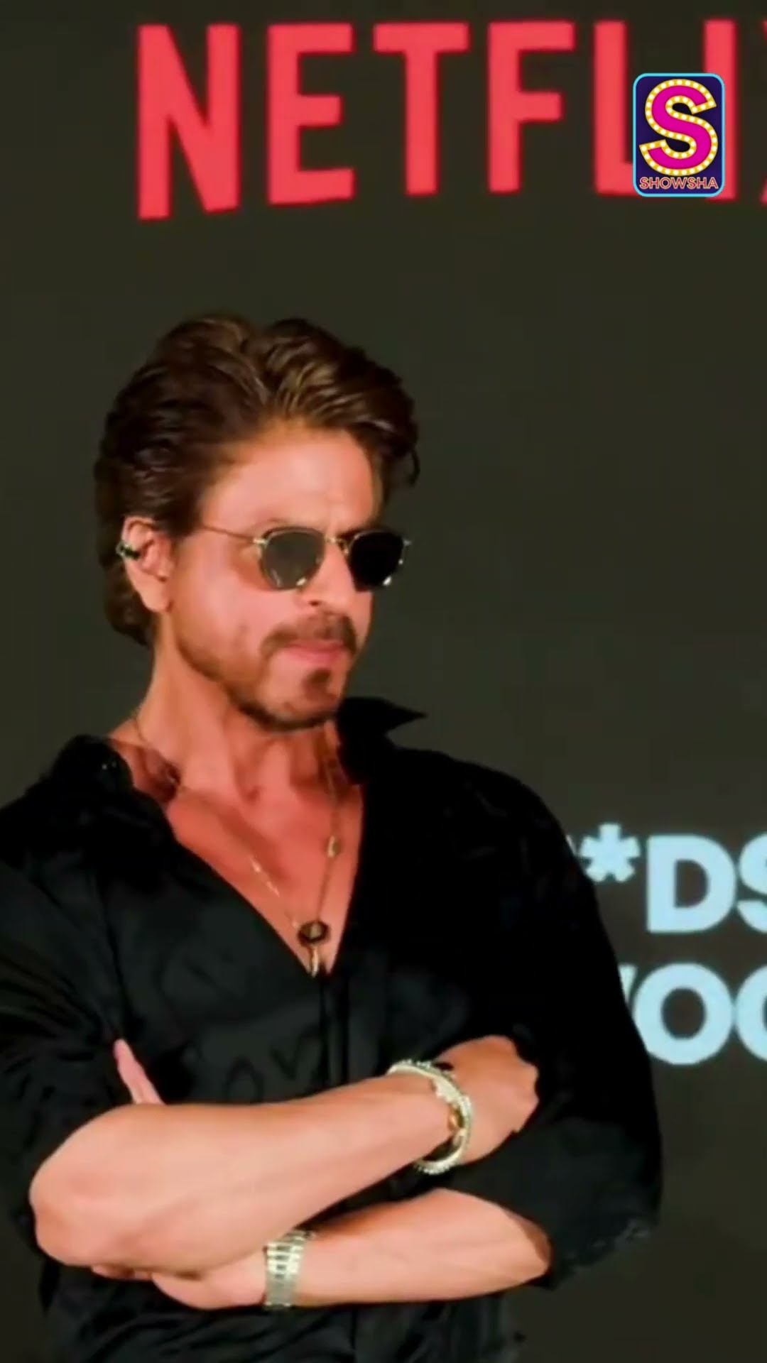 King Khan Steals Spotlight At Netflix Promotions | Shahrukh Khan | Bollywood | Netflix | N18S