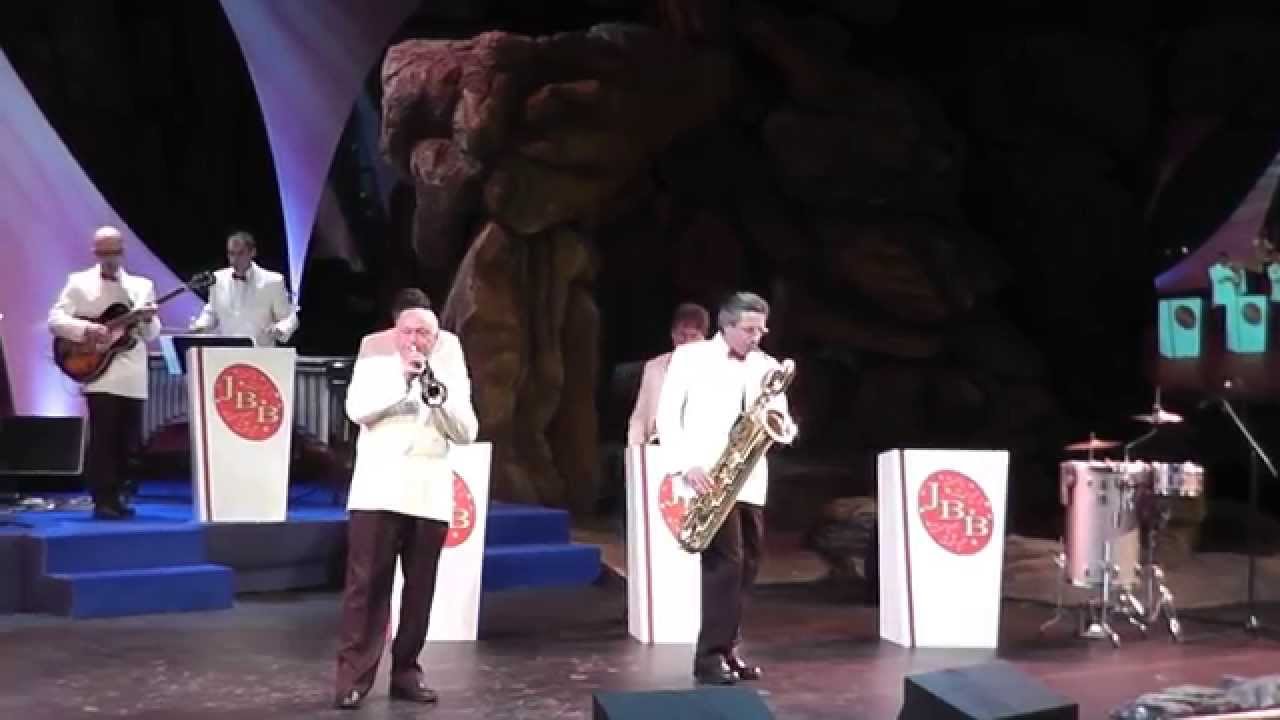 Mickey Mouse & the Jingle Bell Boys at Disneyland Paris YouTube