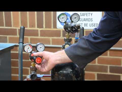 Oxy torch 1 of 2 - adjusting gas on regulators