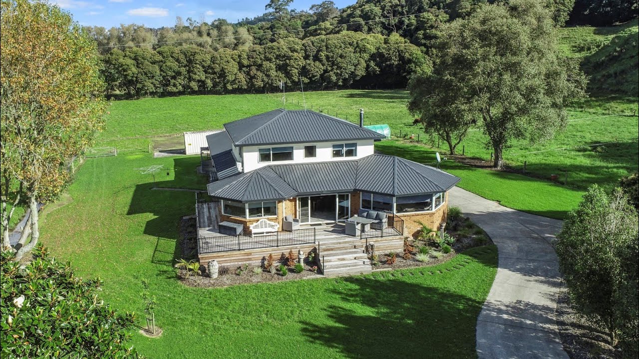 2C Armstrong Road - Eddie McDermott - YouTube