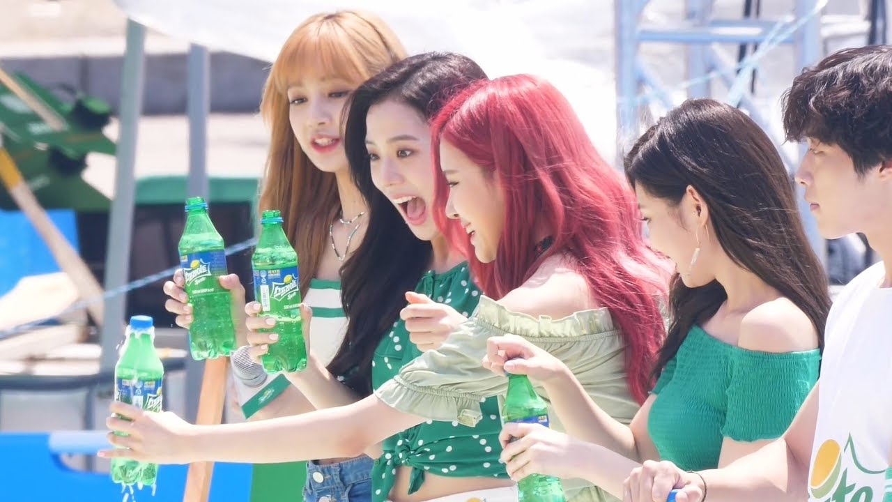 180721 스프라이트 마시는 블랙핑크 BLACKPINK 4K 60P 직캠 @ 워터밤 at 스프라이트 아일랜드 by Spinel