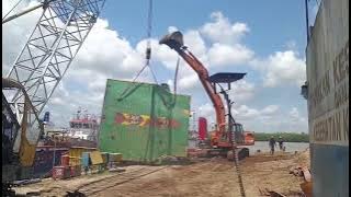 Selalu dimudahkan rampdoor buritan kmp. Bamega jaya