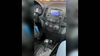 : HYUNDAI i30 2010  . iPhone by LESiN  Bluetooth