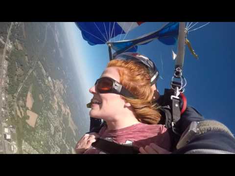 Skydive Tennessee Raina Lee - YouTube