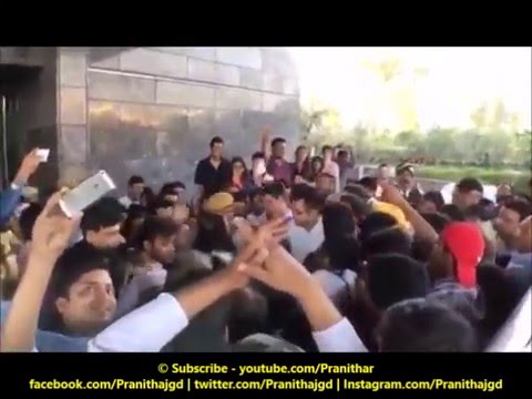 Sri Sri Ravi Shankar Gurudev Leaving Delhi after 3 Magical Days World Culture Festival - YouTube