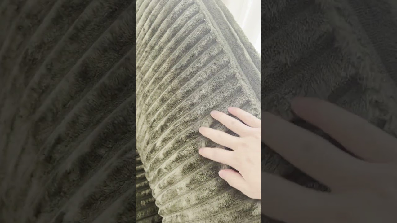 The perfect blend of comfort and function! Cloud sofa bed with plenty of storage, foldable armrests.