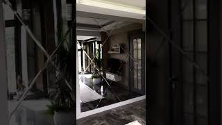 Asimetrik Model Füme Renk Ayna Çalışmamız. Huzur Ve Konforun Estetikle Buluştuğu Her Anın Içinde