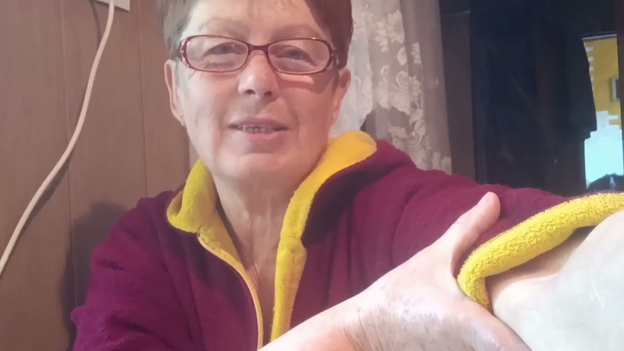 Мариуполь. Простая жизнь простых пенсионеров.