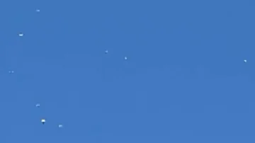 Multiple metallic UFOs over Aurora, Colorado | Daytime UFO sighting