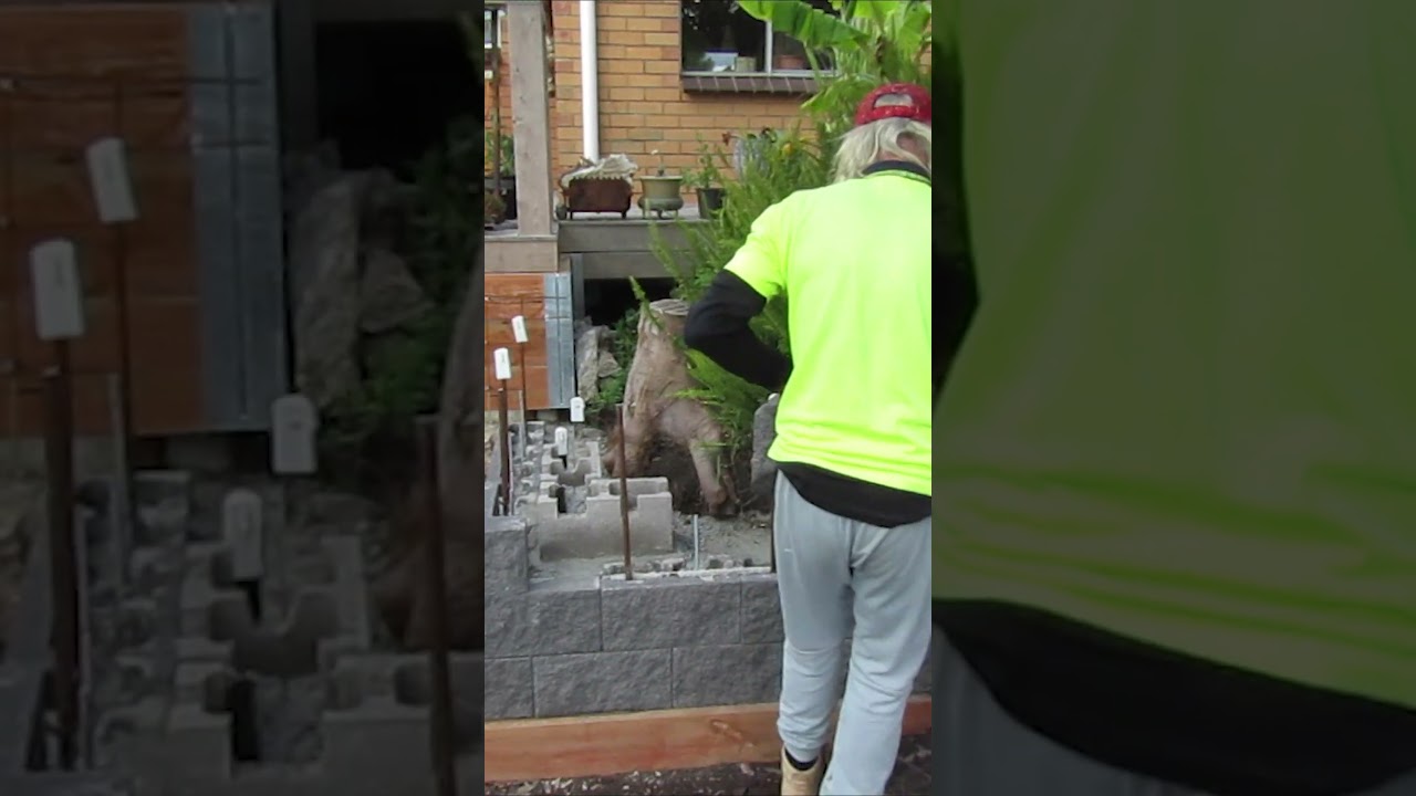 Glenn's Tips For Building A Flat And Level Retaining Wall!