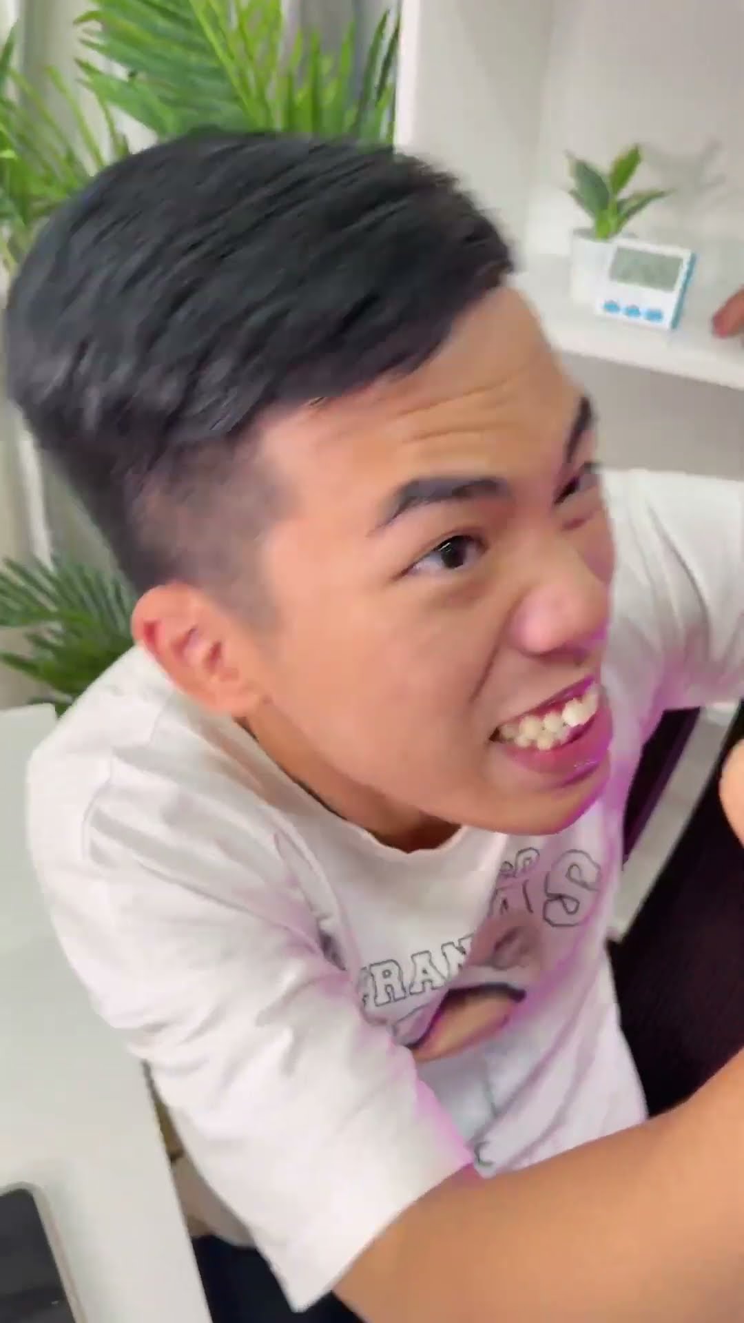 LNS - Chiếc mụn nhọt xấu xí || Ugly pimple #shorts