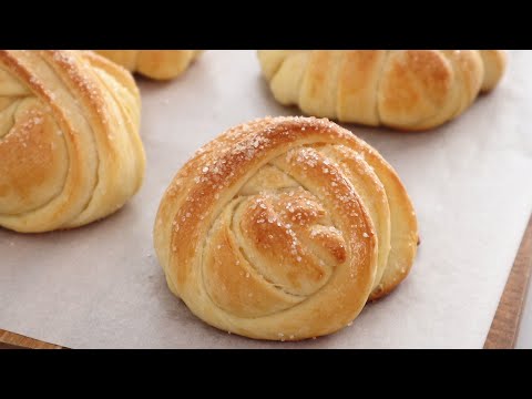 Video: How To Make Buns From Yeast Dough With Sugar