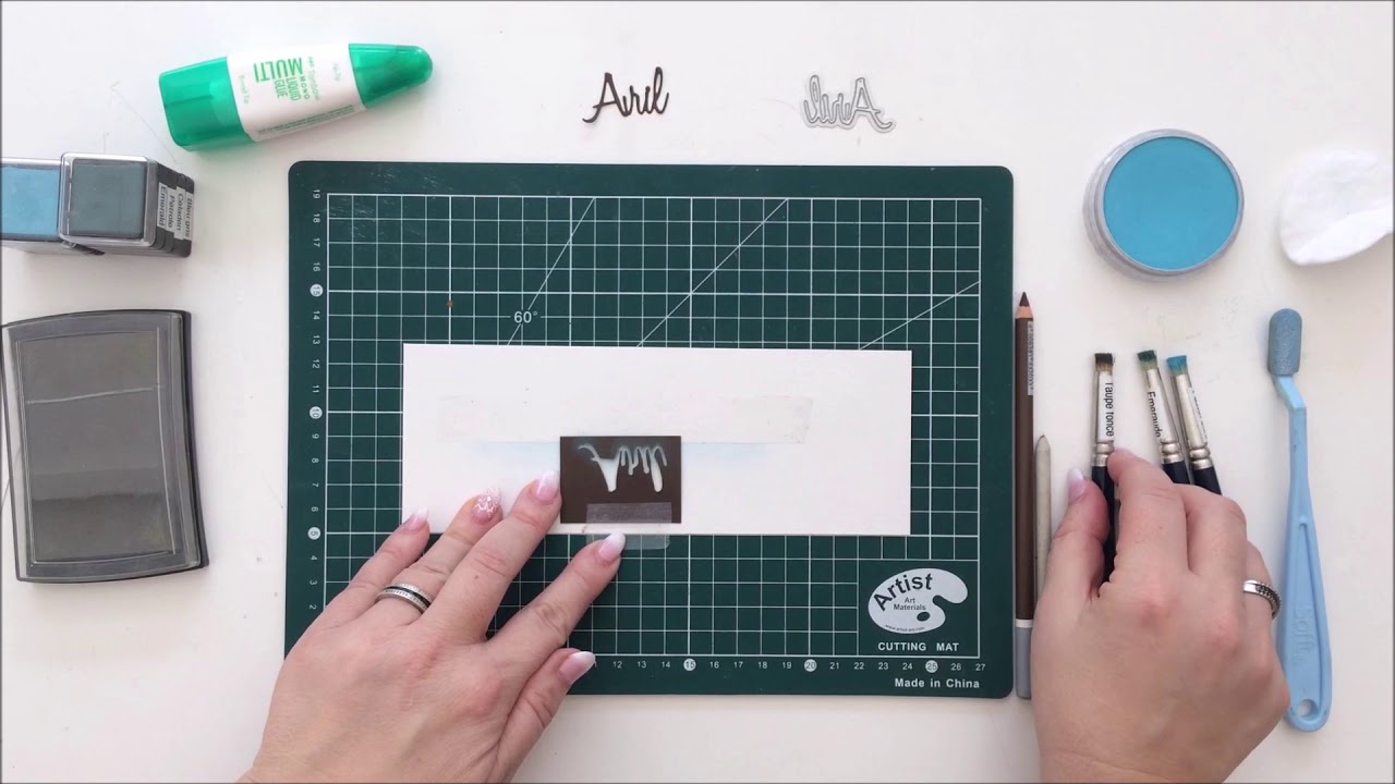 Réaliser un titre en miroir/Realizar un título en espejo