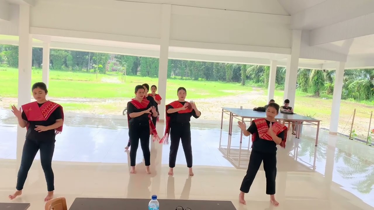 @ Demo Tari Tortor 6 Puak Batak (versi perempuan)Universitas Katolik Santo Thomas Sumatera Utara