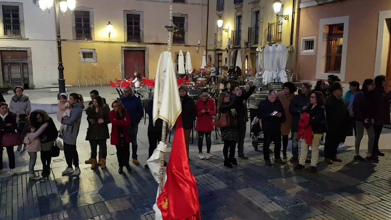Cofradía del Cristo de Rivero y San Pedro. Avilés 27-3-2018.