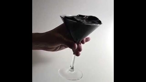 Viscoelastic fluid  It exhibits the elastic properties of solids and the.......rest in description👇👇