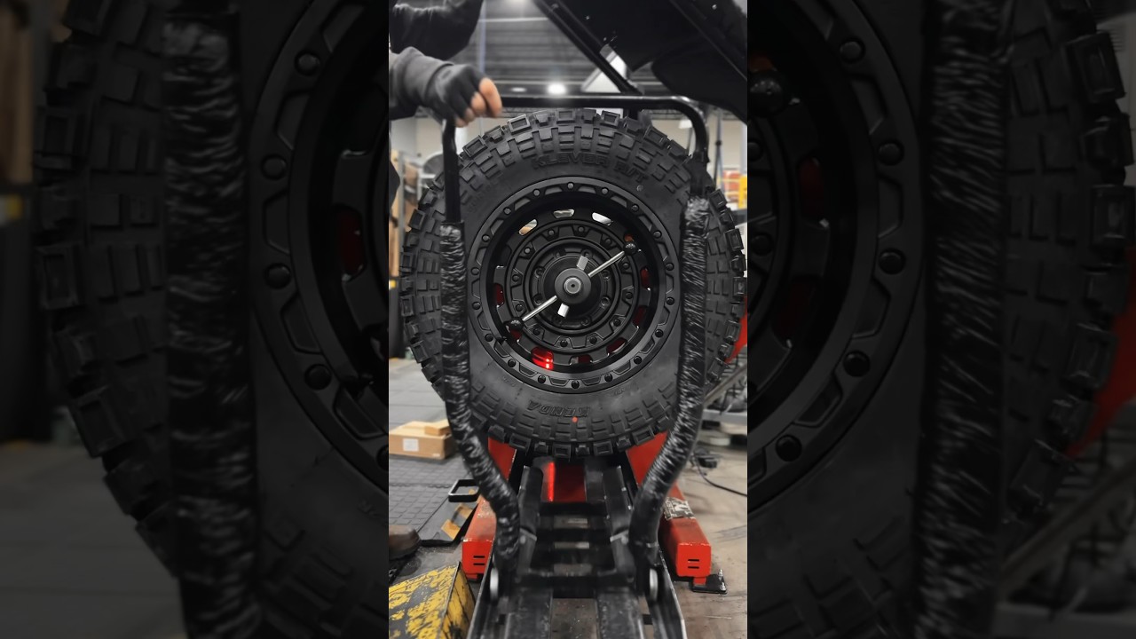 Vision Tactical 18x9.5 ❌ Kenda Klever RT 33x12.5 