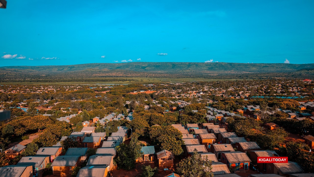 Babayeho bate? Dutemeberane Inkambi ya Mahama icumbikiye abarenga ibihumbi 72