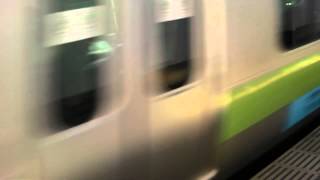 山手線 E231系500番台トウ505編成(TOSHIBAラッピング)(現在ミツA505)代々木駅発車シーン
