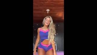 Nathalia Valente Dançando Gostoso