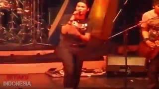 Download Lagu Aku masih sayang Live MP3