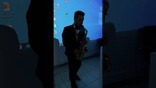 Романтичный саксофон в агентстве недвижимости ЭТАЖИ#саксофонист #saxophone #saxophonemusic #altosax